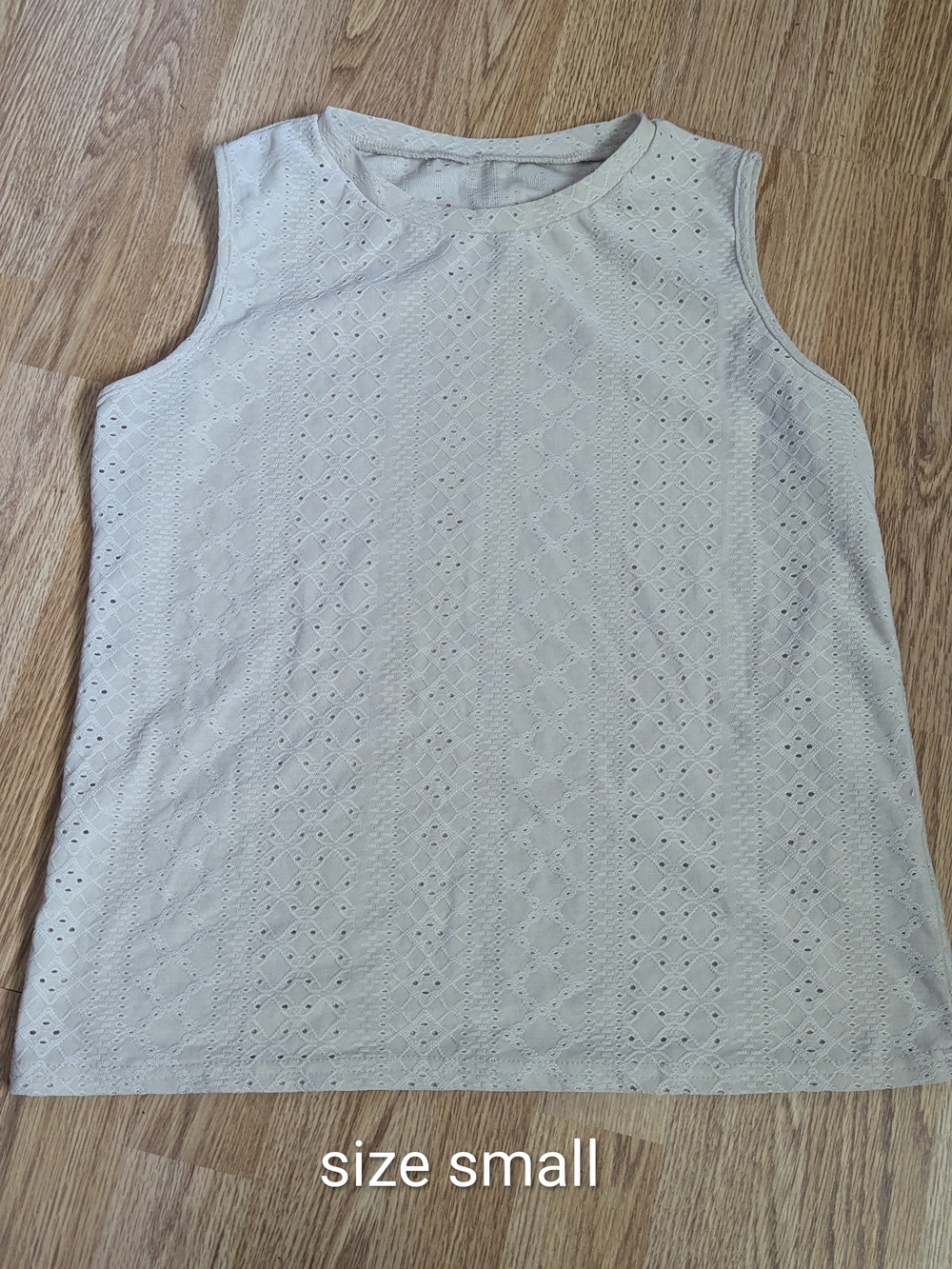 Sleeveless Eyelet Tank Top - Cream